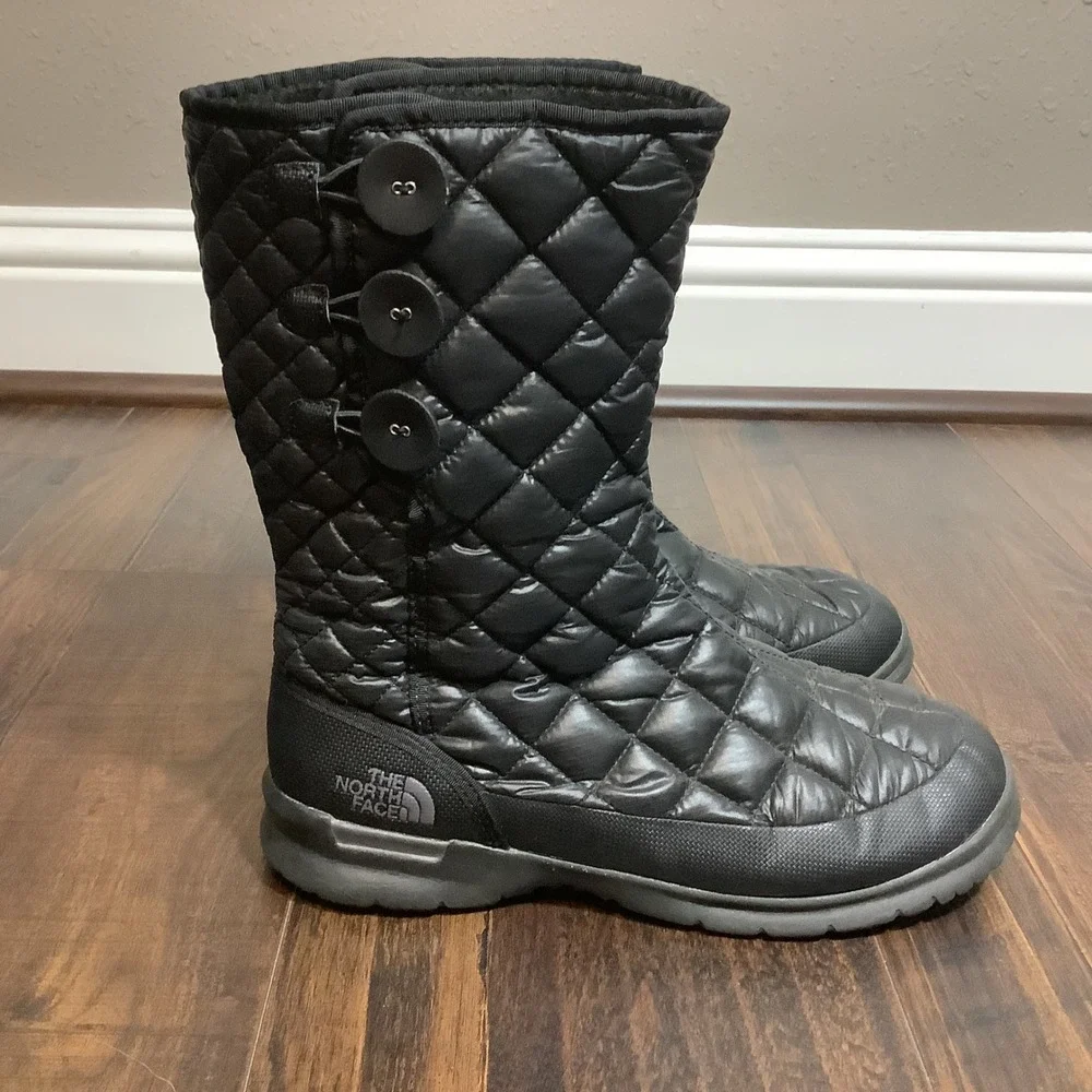 The North Face ThermoBall Button Boots Black Quilted Insulated Winter Size 8